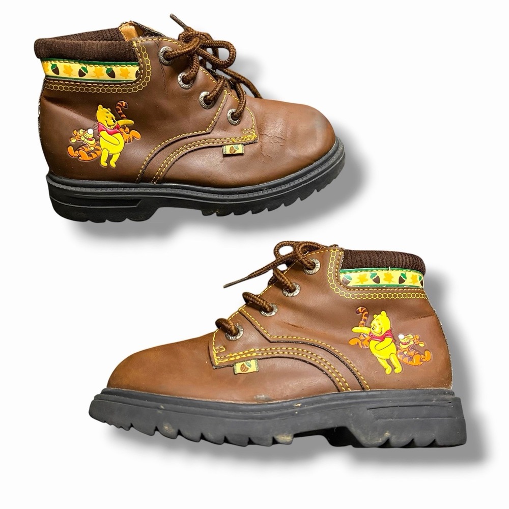 vintage Winnie The Pooh And Tiger child's Boots Size 10 Skid Proof Disney Y2k